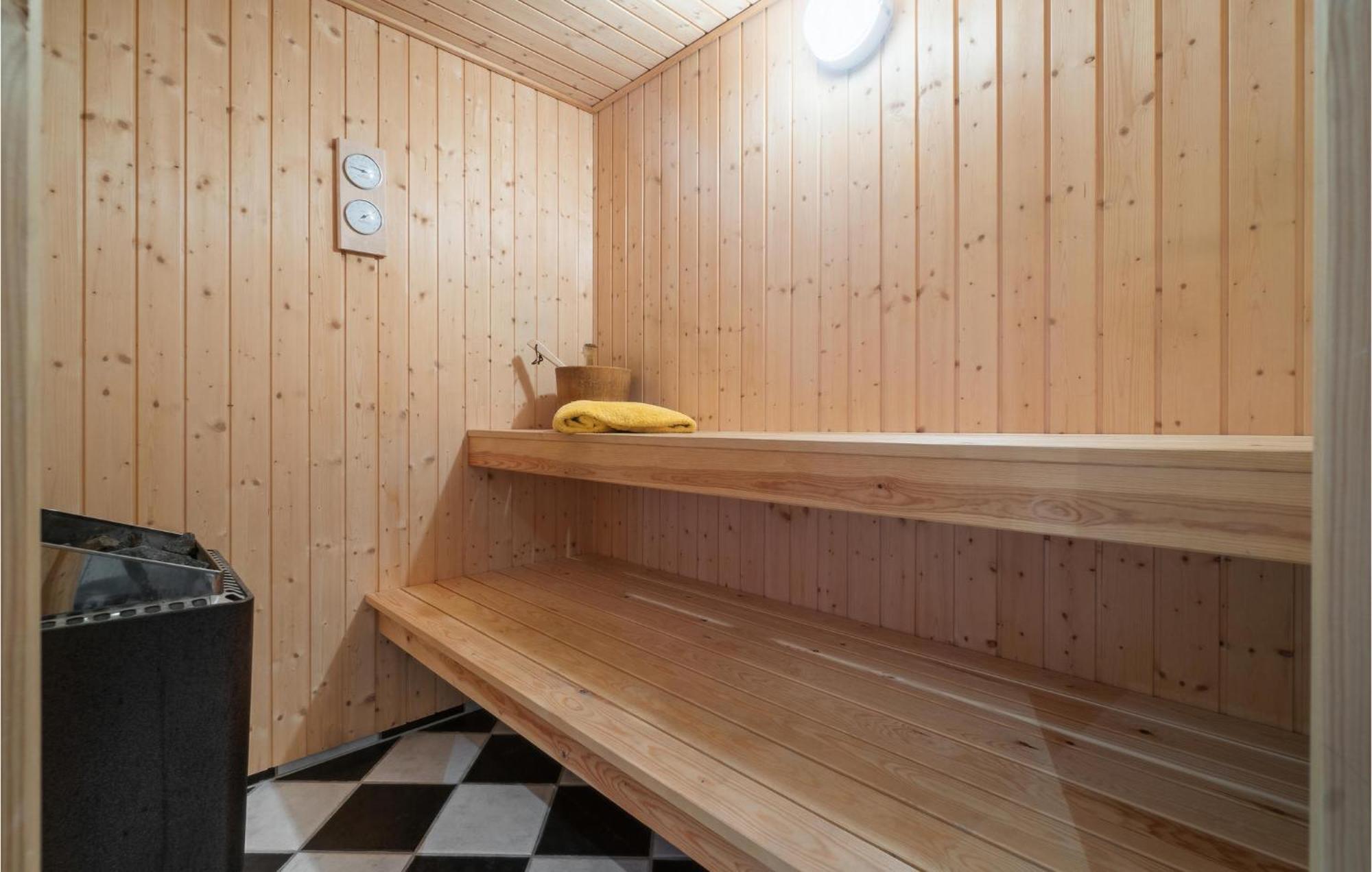 Amazing Home In Hasle With Wifi Екстериор снимка