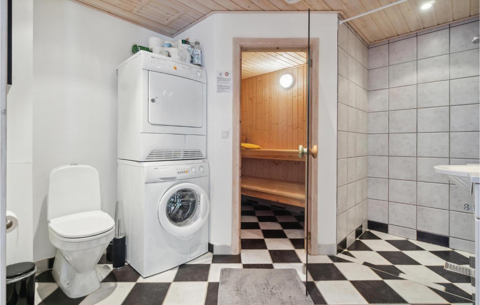 Amazing Home In Hasle With Wifi Екстериор снимка